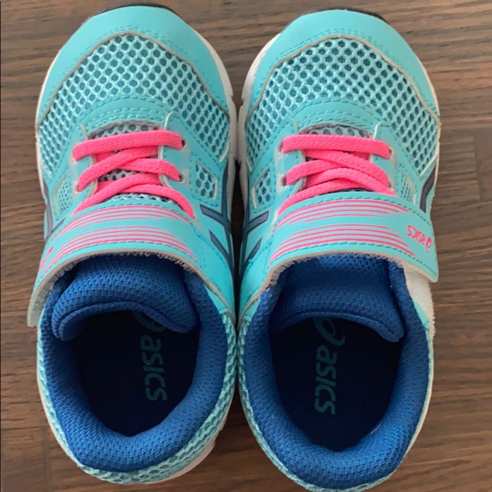 ASICS toddler size 9